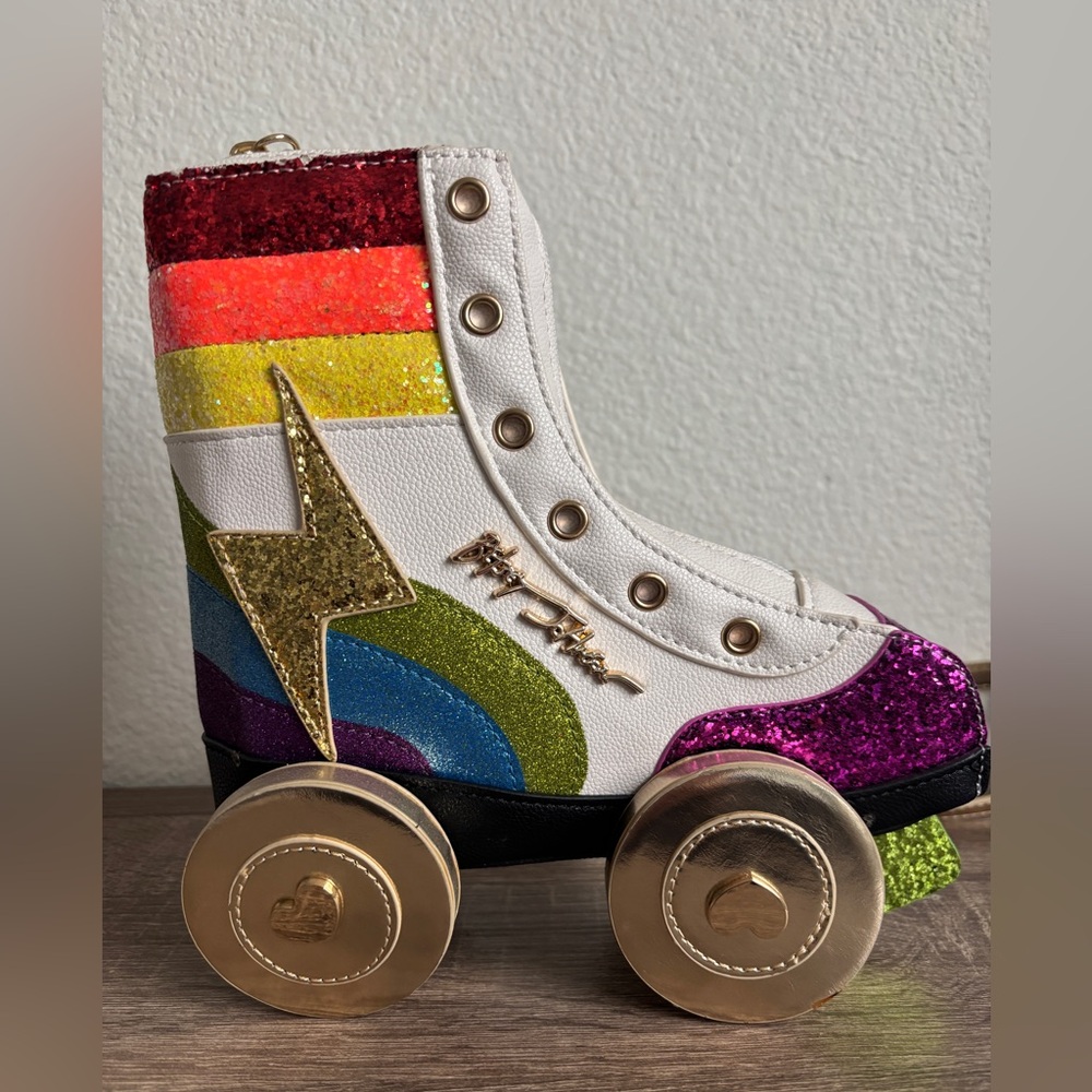 Betsey Johnson rollerskate purse